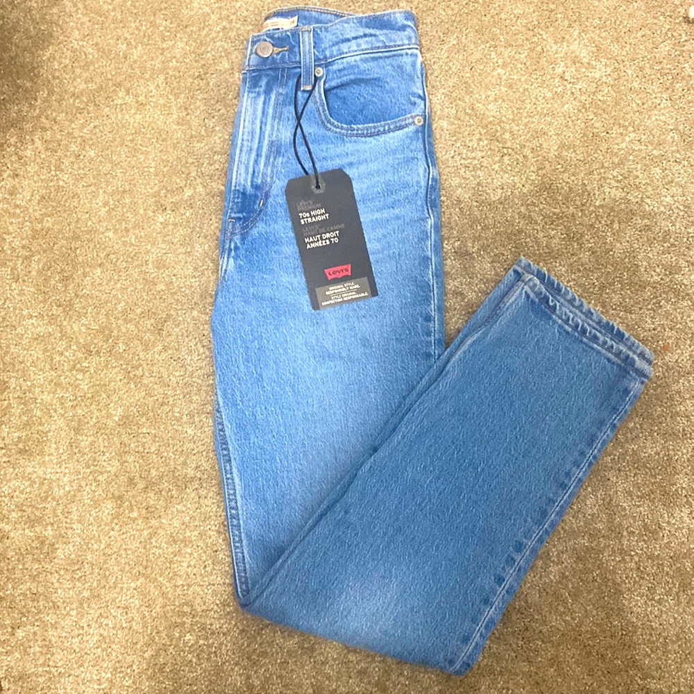 Levi’s 70s high rise slim straight